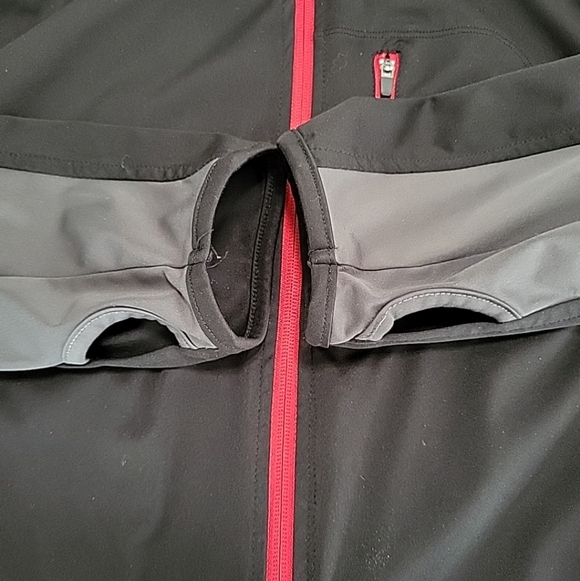Mondetta Women's Jacket Size L Full Zip Performance Thumb Holes Black Work Out - Picture 10 of 13